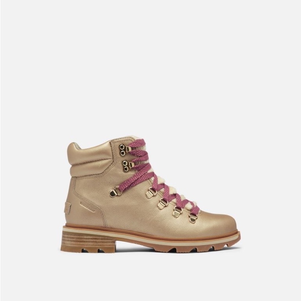 Sorel Lux Lennox Hiker Boot. Super Rare.